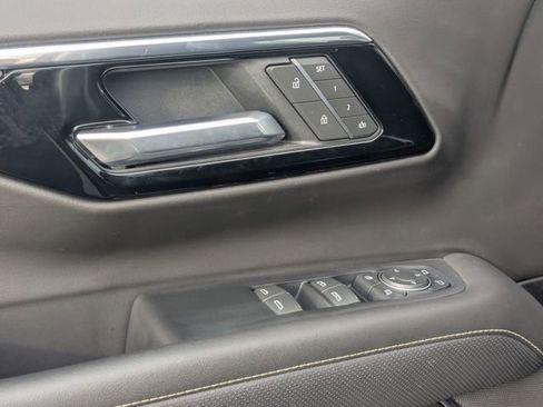 Used 2025 Chevrolet Tahoe Premier image 14