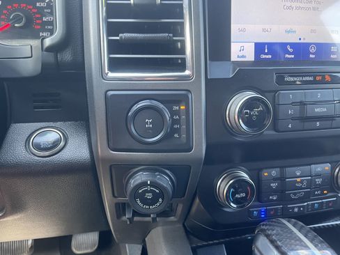 Used 2020 Ford F150 Raptor w/ Equipment Group 802A Luxury AWD/4WD image 28
