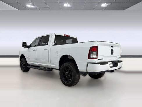 Used 2024 RAM 2500 Big Horn w/ Night Edition AWD/4WD image 3