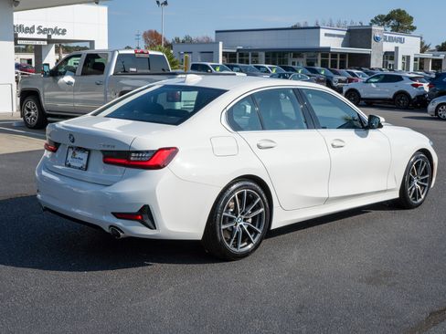 Used 2021 BMW 330i Sedan image 3