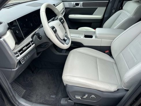 Used 2025 Hyundai Santa Fe Limited FWD image 14