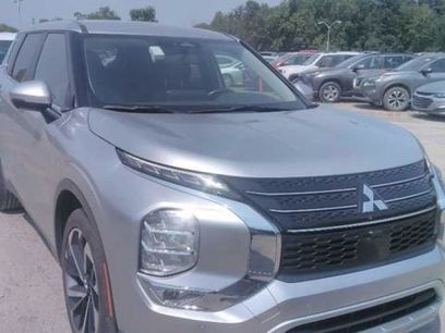Used 2024 Mitsubishi Outlander SE