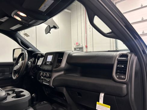 Used 2024 RAM 2500 Tradesman w/ Snow Chief Group AWD/4WD image 31