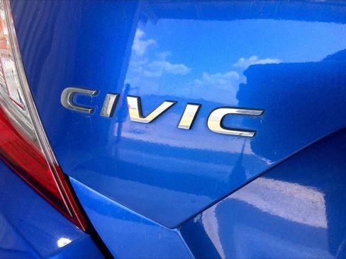 Used 2020 Honda Civic Sport image 9