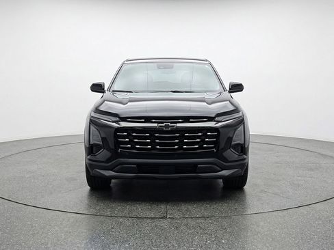 Used 2025 Chevrolet Equinox LT image 2