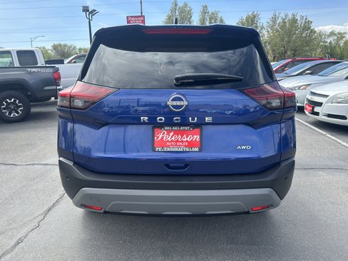 Used 2022 Nissan Rogue S image 8