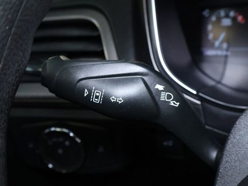 Used 2019 Ford Fusion SE image 24