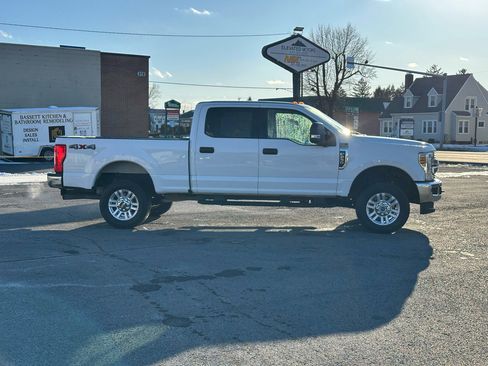 Used 2018 Ford F250 XLT w/ XLT Value Package image 19
