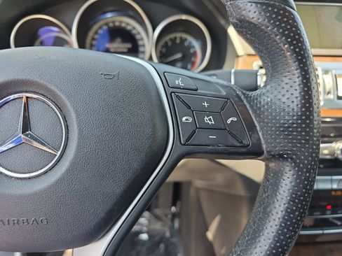 Used 2014 Mercedes-Benz E 350 4MATIC Sedan image 22