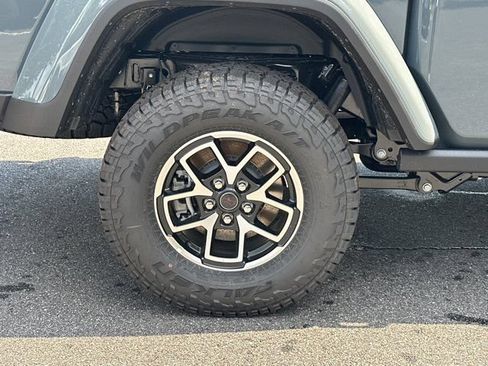 New 2026 Jeep Gladiator Sport AWD/4WD image 16