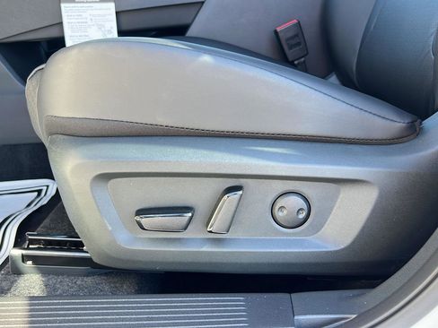 New 2026 Nissan Rogue SV image 25