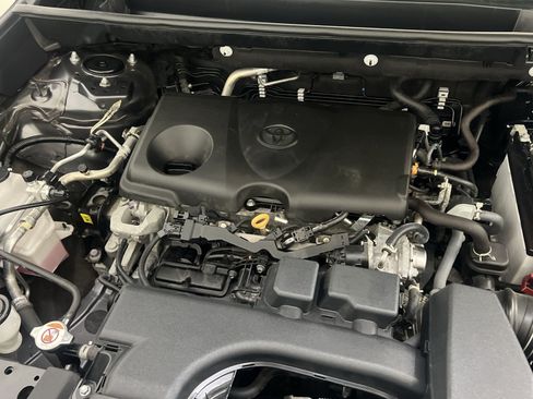 Used 2024 Toyota RAV4 XLE FWD image 26