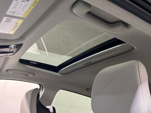 New 2026 Kia Niro EX image 22