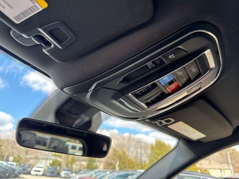 Used 2025 Jeep Grand Cherokee Altitude image 25