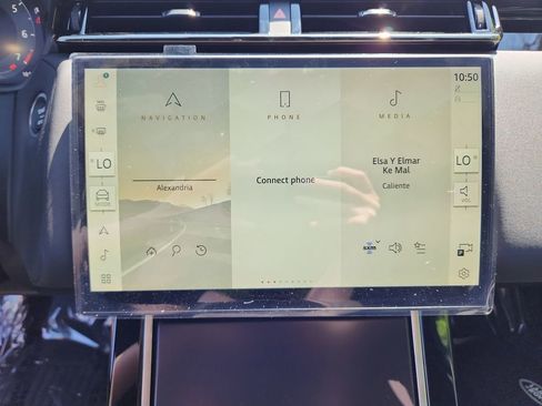 New 2026 Land Rover Range Rover Velar Dynamic SE image 17