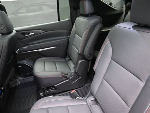 Certified 2024 Chevrolet Traverse Z71 w/ Enhanced Driving Package image 15