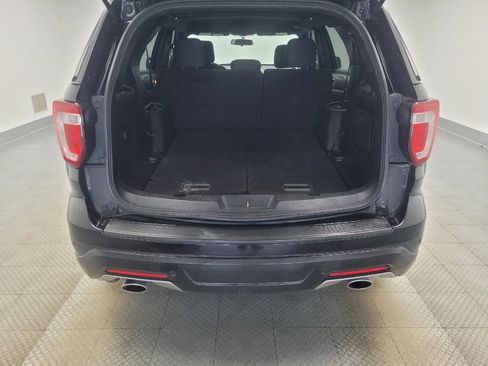 Used 2018 Ford Explorer XLT AWD/4WD image 29