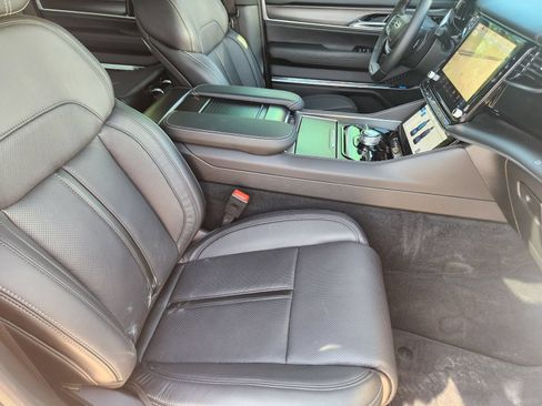 New 2026 Jeep Grand Wagoneer Summit w/ Rear Seat Video Group I AWD/4WD image 13