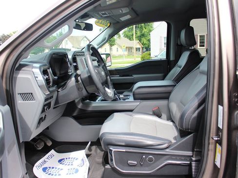 Used 2022 Ford F150 Lariat w/ Equipment Group 502A High AWD/4WD image 8