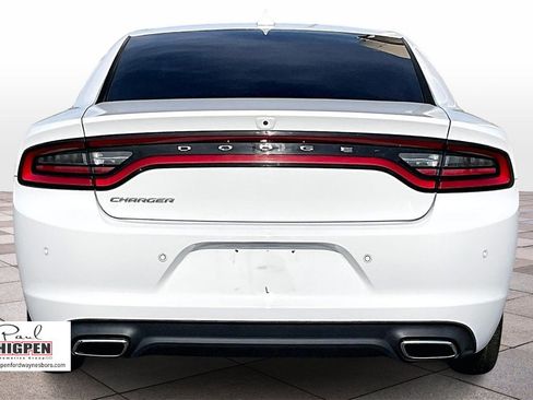 Used 2023 Dodge Charger SXT image 4