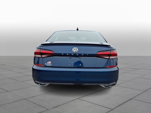 Used 2021 Volkswagen Passat 2.0T R-Line FWD image 6