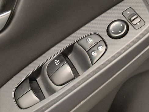 Used 2023 Nissan Sentra SV FWD image 27
