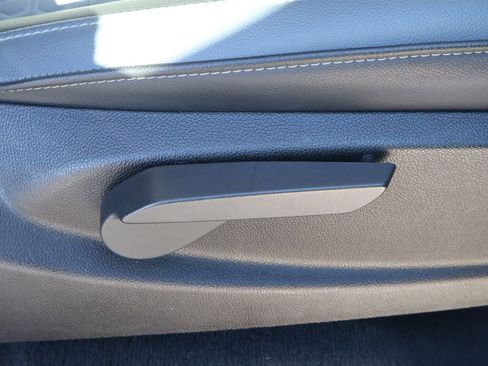 Used 2021 Chevrolet Colorado Z71 image 43