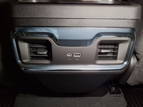 New 2026 GMC Sierra 1500 Elevation w/ Preferred Package AWD/4WD image 13