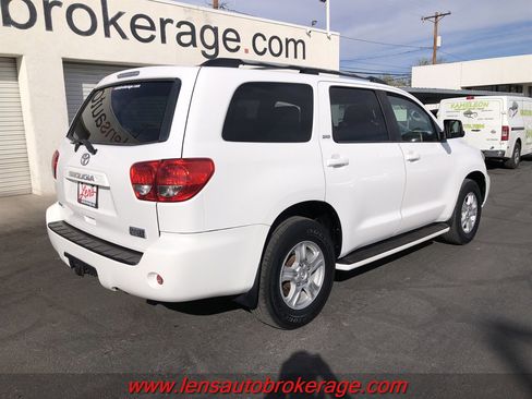 Used 2008 Toyota Sequoia SR5 image 8