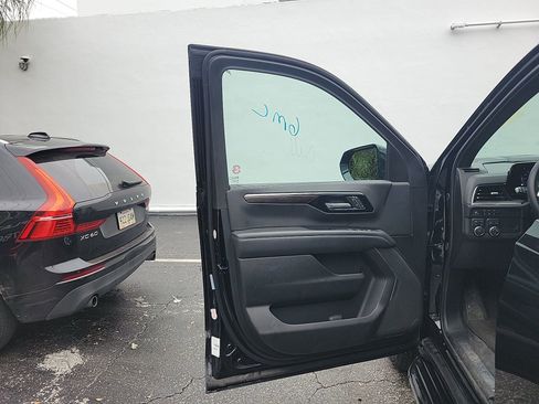 Used 2025 Chevrolet Tahoe LT image 21