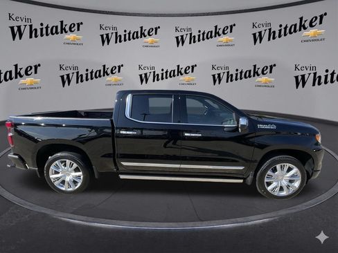 Certified 2025 Chevrolet Silverado 1500 High Country AWD/4WD image 10