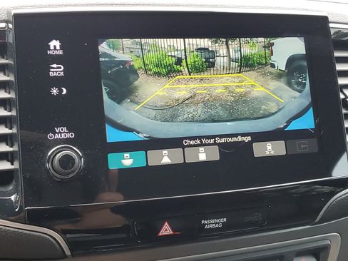 Certified 2023 Honda Passport EX-L image 4