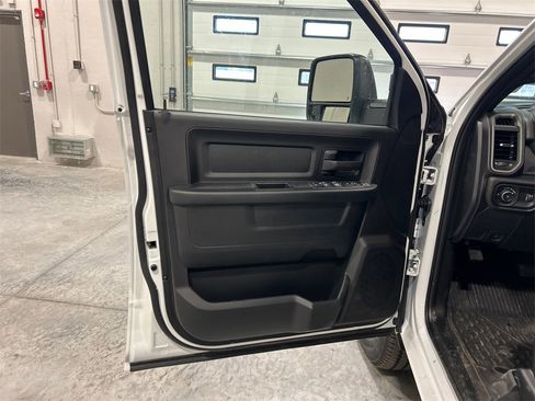 New 2024 RAM 2500 Tradesman w/ Chrome Appearance Group image 13