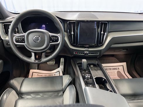 Used 2022 Volvo XC60 B5 R-Design image 30