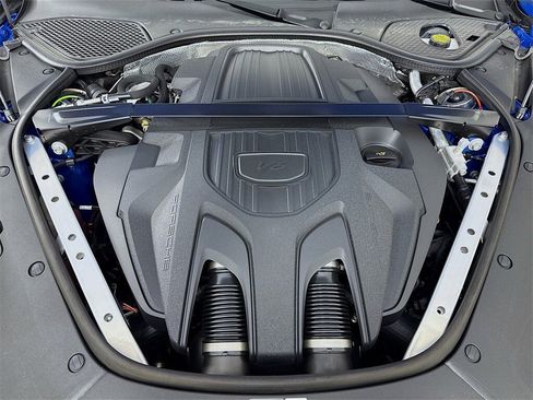 New 2025 Porsche Panamera image 32