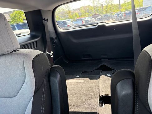Used 2022 Hyundai Palisade SEL w/ Convenience Package AWD/4WD image 35