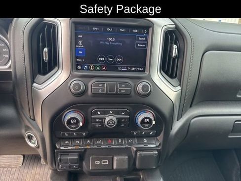 Used 2022 Chevrolet Silverado 1500 LTZ w/ Technology Package AWD/4WD image 10