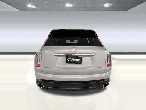 Used 2021 Rolls-Royce Cullinan AWD/4WD image 10