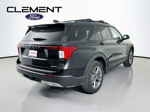New 2026 Ford Explorer Active w/ Active Comfort Package AWD/4WD image 6