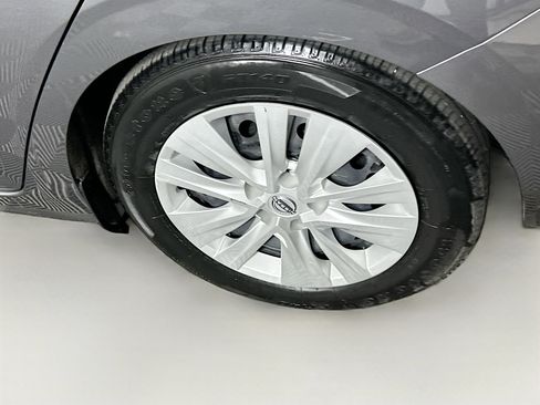 Used 2025 Nissan Sentra S image 11