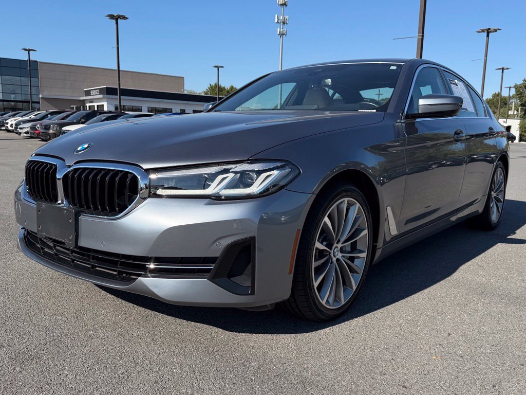 Used 2022 BMW 540i xDrive w/ Convenience Package AWD/4WD image 3