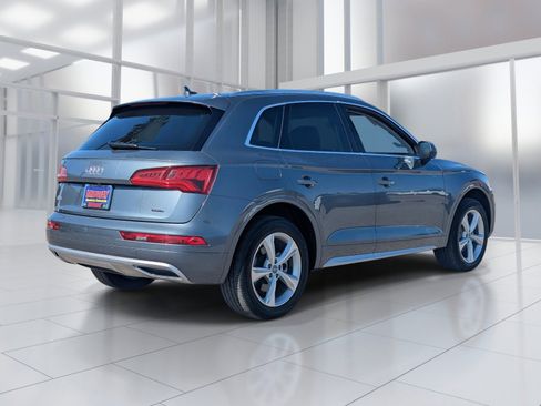 Used 2020 Audi Q5 2.0T Premium w/ Convenience Package AWD/4WD image 5