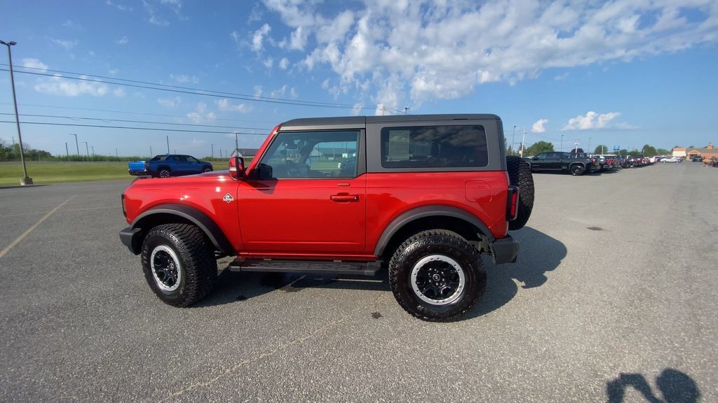 Used 2022 Ford Bronco Outer Banks w/ Sasquatch Package AWD/4WD image 5
