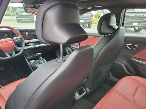 New 2026 Kia K4 GT-Line image 12