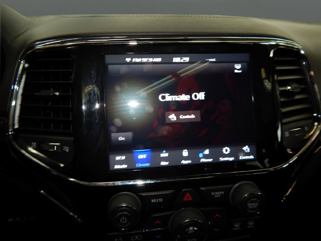 Used 2021 Jeep Grand Cherokee SRT w/ Trailer Tow Group IV AWD/4WD image 17