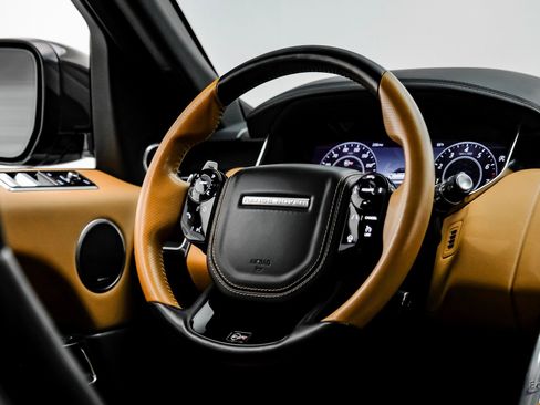 Used 2020 Land Rover Range Rover Sport SVR image 55