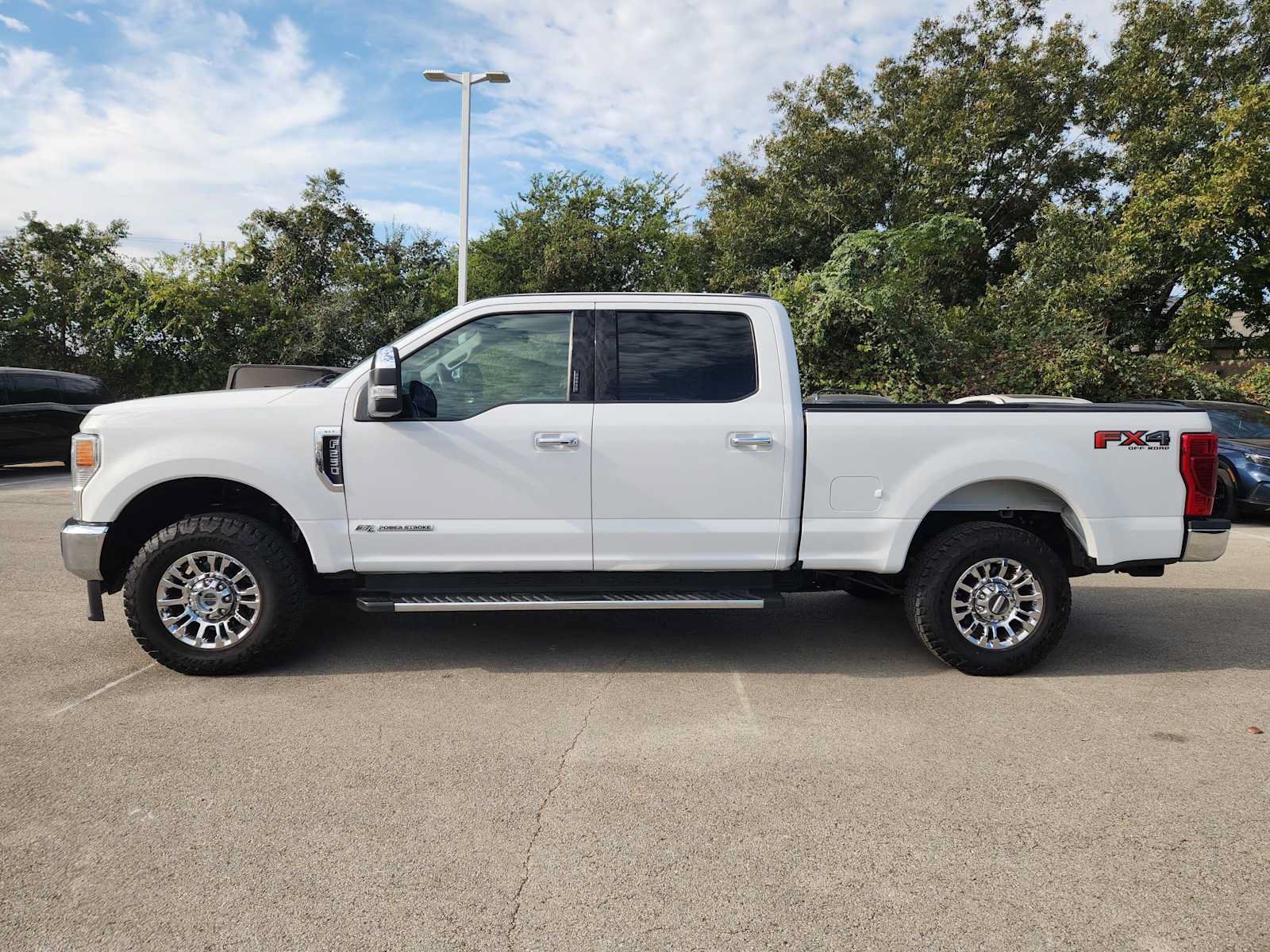 Used 2020 Ford F250 XLT w/ XLT Premium Package AWD/4WD image 4
