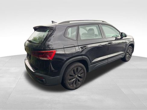 Used 2023 Volkswagen Taos S FWD image 4