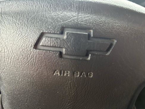 Used 2006 Chevrolet Silverado 1500 LT w/ Light Duty Power Package image 17