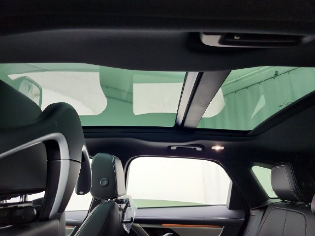 New 2026 Jaguar F-PACE R-Dynamic S AWD/4WD image 22